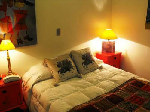 Hostal El Raco Santiago del Cile Esterno foto